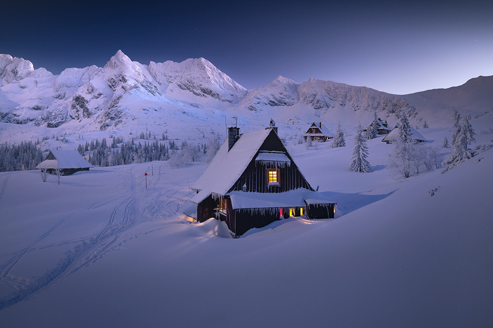 Winter Hut von Karol Nienartowicz