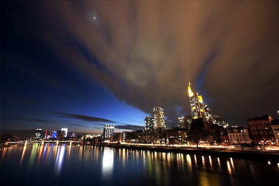 Frankfurter Skyline von Kay Nietfeld