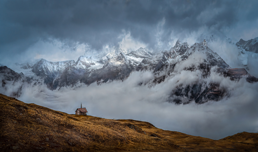 Chapel in Alps von Kenneth Zeng