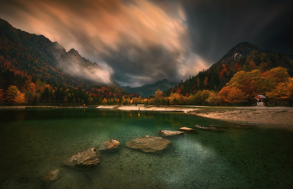 In rain... von Krzysztof Browko