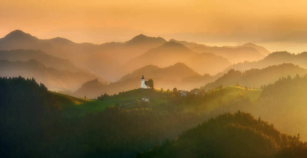 Church... von Krzysztof Browko