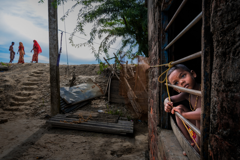 Curious eyes von Kuntal Biswas