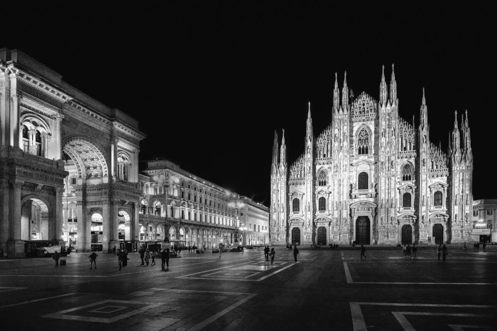 Milan By Night von L. Simons