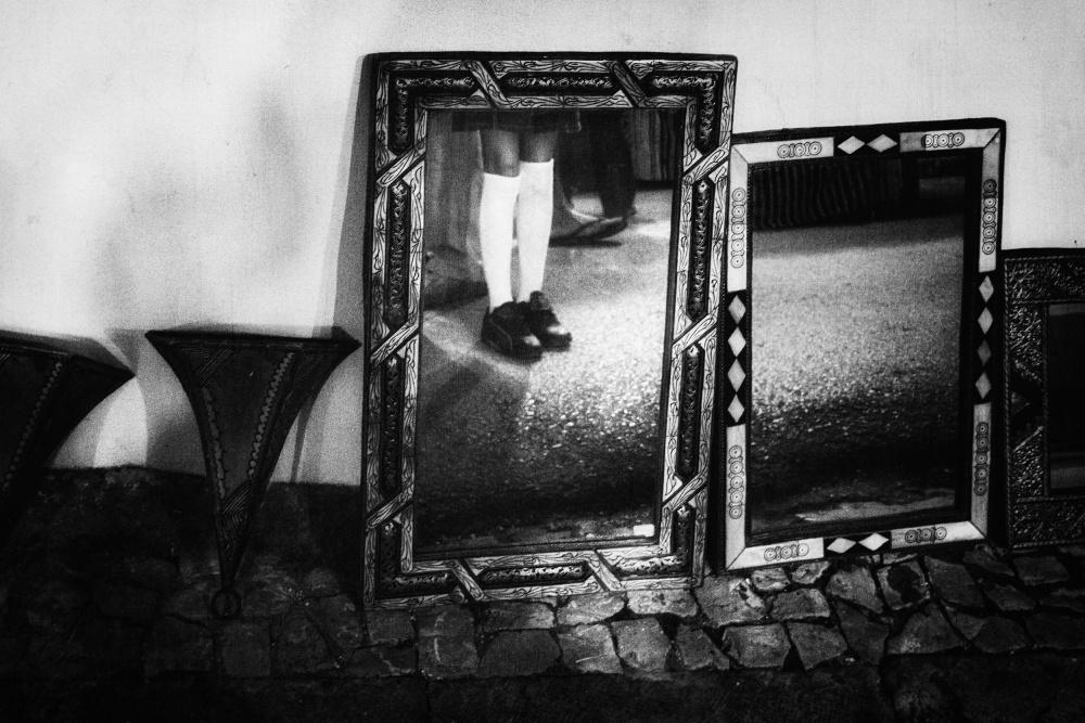 Mirror, Mirror On The Wall von Laura Mexia