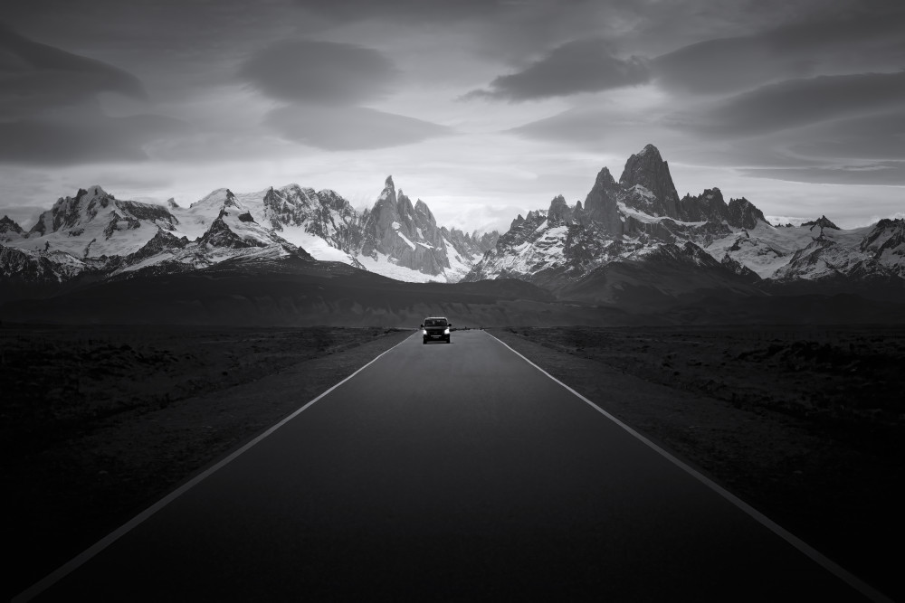 Between Fitz Roy and Cerro Torre von Leah Xu