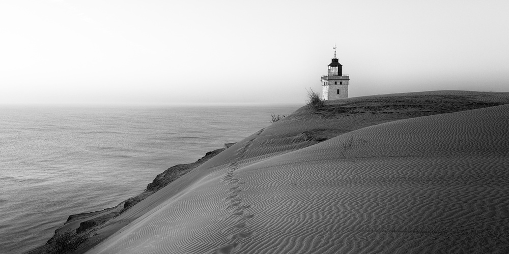 Traces at the lighthouse. von Leif Løndal