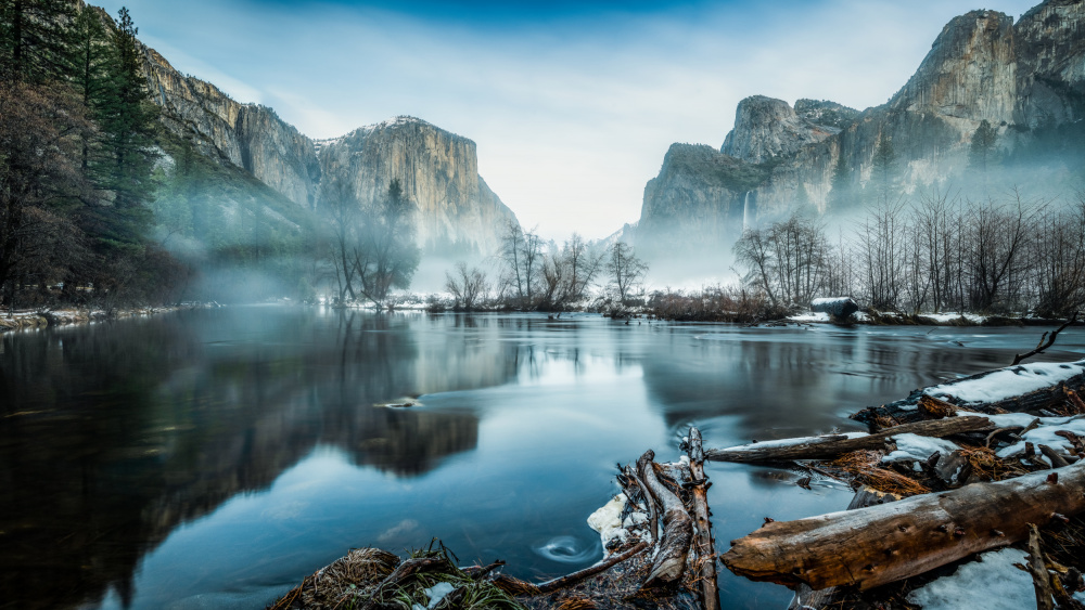 Snowy Winter in Yosemite Valley von Li Qun Xia