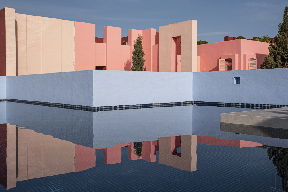 Muralla Roja #26 von Linda Wride