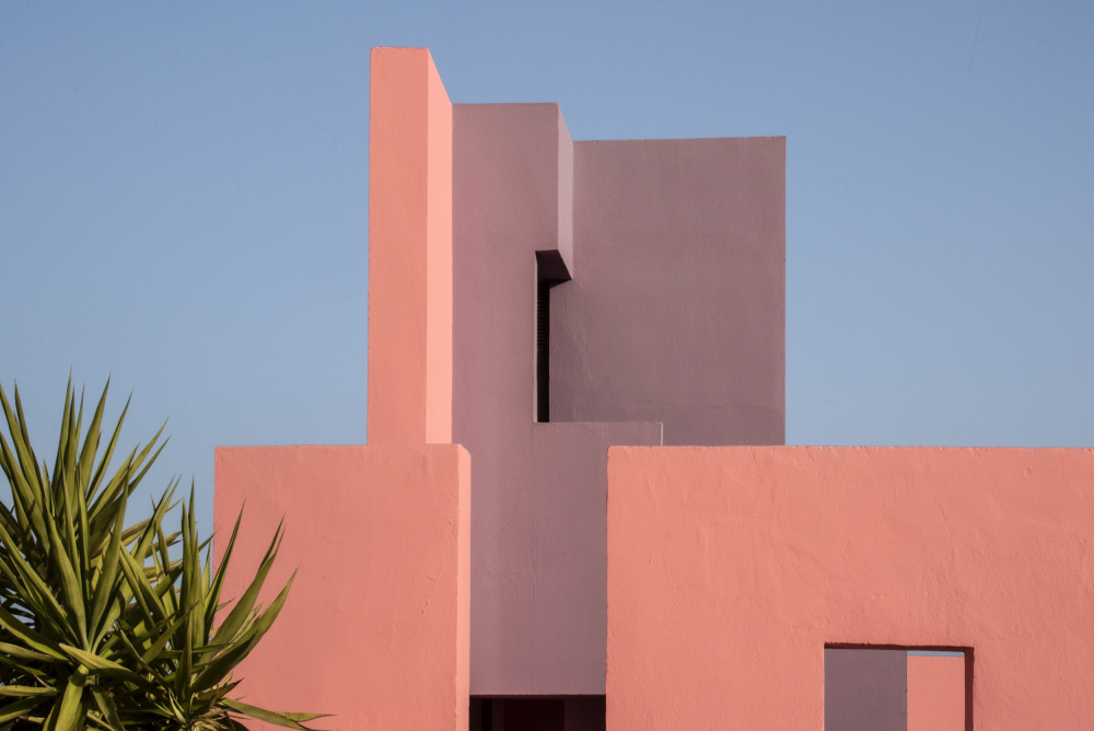 Muralla Roja #49 von Linda Wride