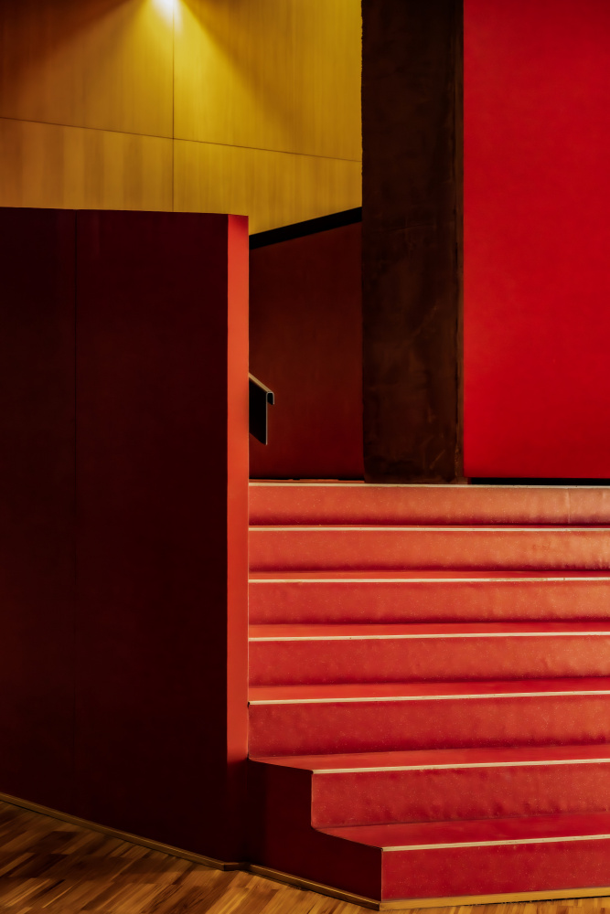 Red Stairs von Linda Wride