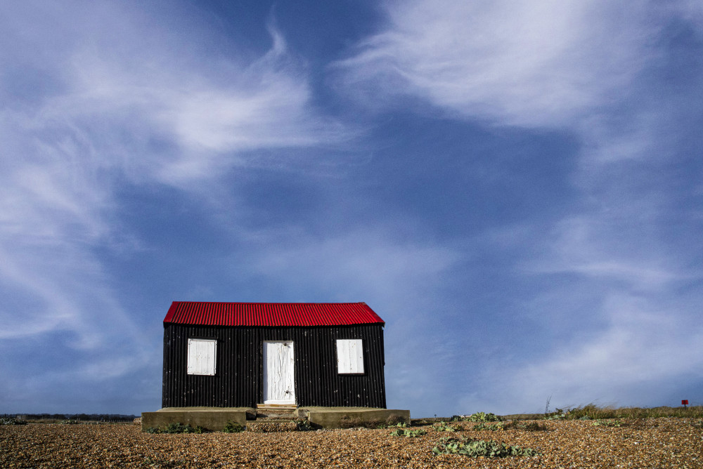 red roof von Linda Wride