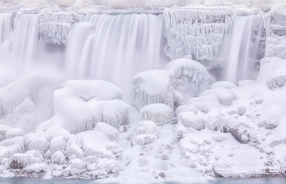 The Frozen Waterfalls von Ling Lu