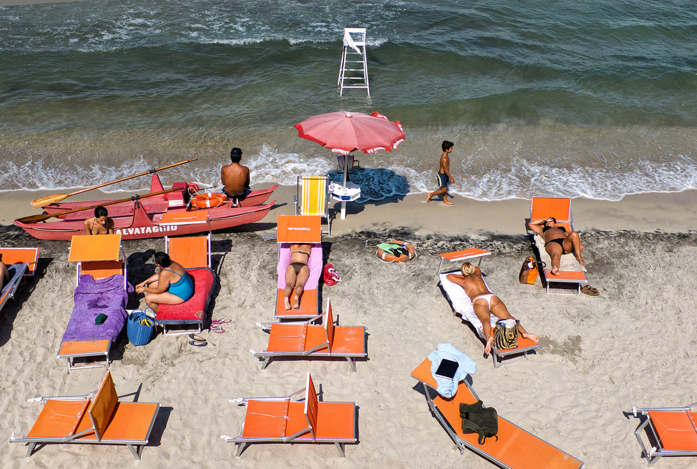 The beach von Lorenzo Grifantini