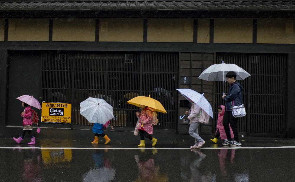 Im Regen von Lorenzo Grifantini