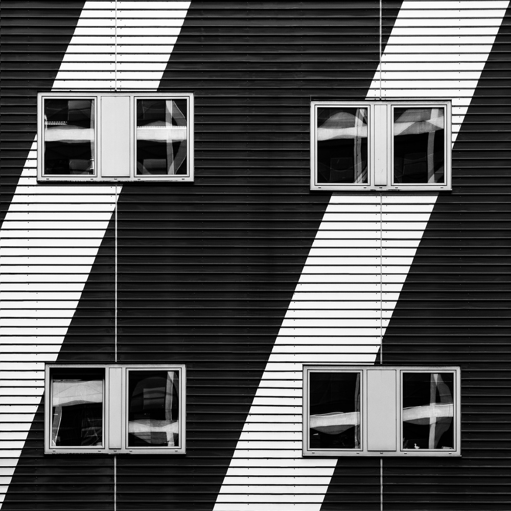 Lines and reflections von Luc Vangindertael (laGrange)