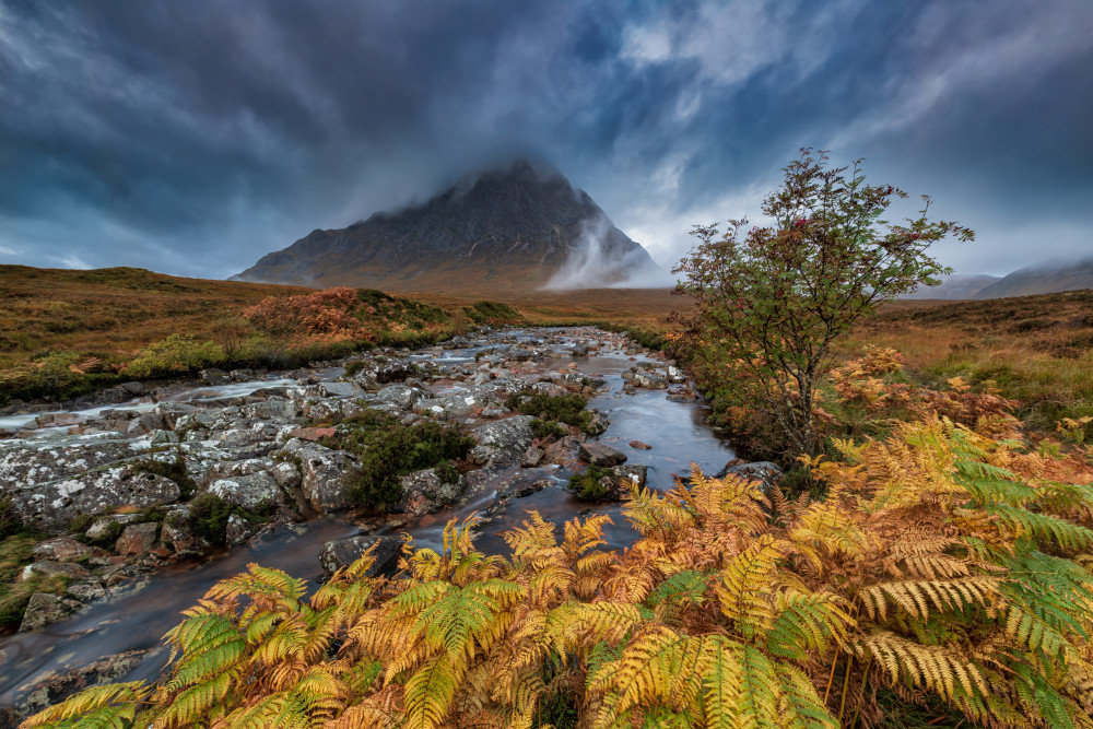 The Glencoe in autumn von Luigi Ruoppolo