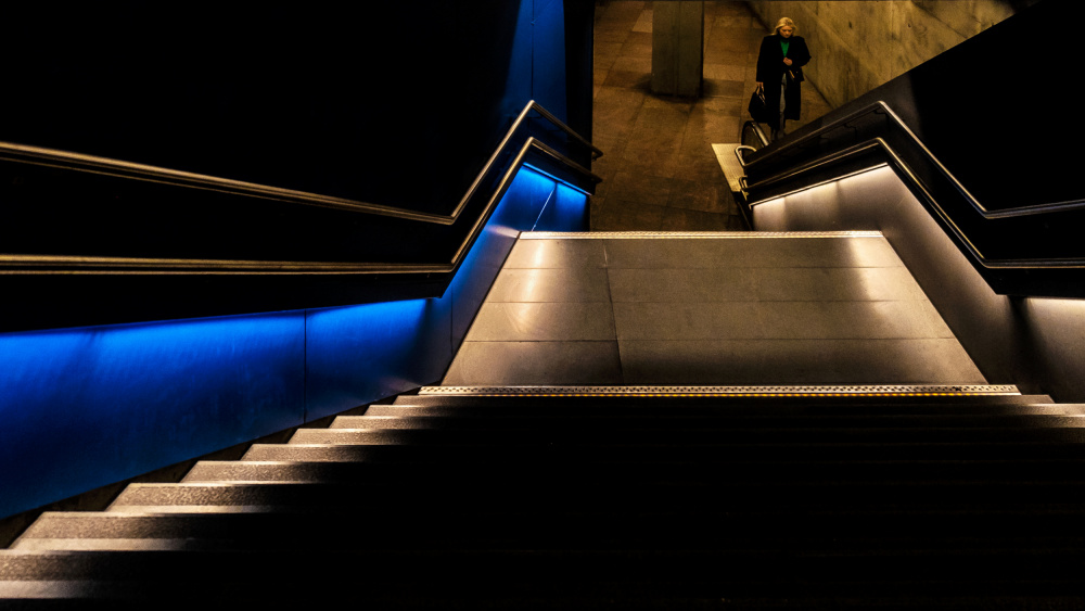 Blue Light Line von Lus Joosten