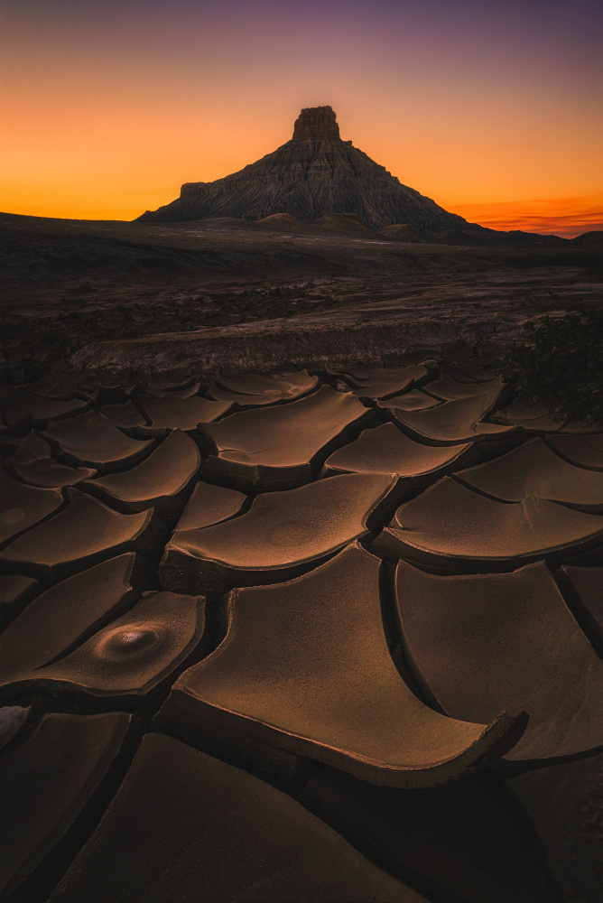 Morning Factory Butte von Lydia Jacobs