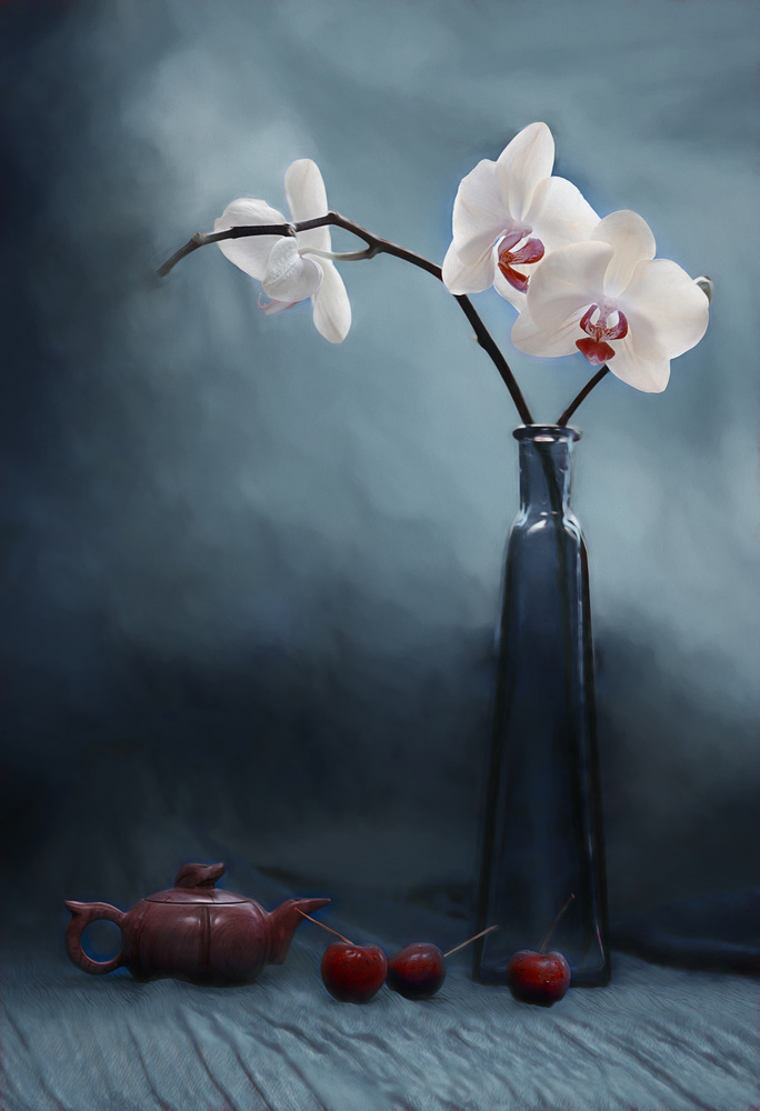 Orchid and Cherry von Lydia Jacobs