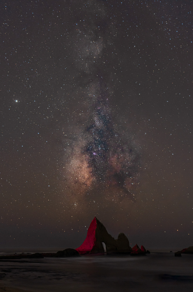 The Starry Night At Beach von Lynette Sun