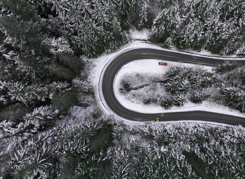 Snowy Road von Mahmoud Ardeshiri