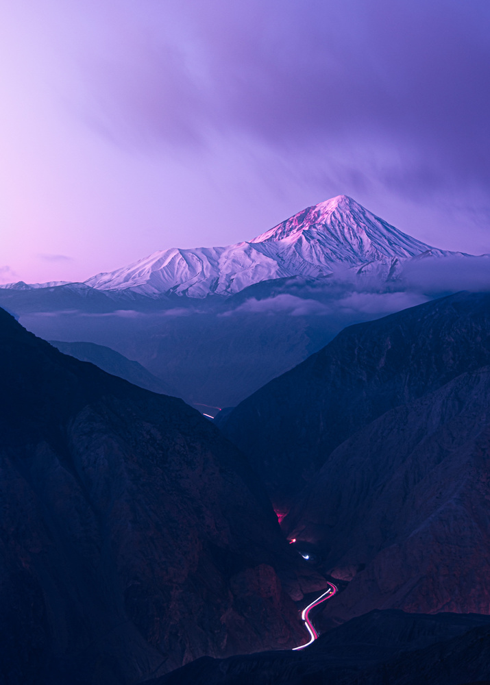 Leading to Mount Damavand CE von Majid Behzad