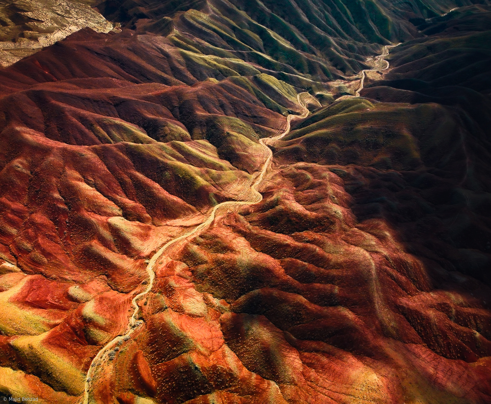 Garmsar Rainbow Hills von Majid Behzad