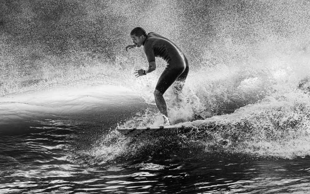 Surfing von Makihiko Hayama