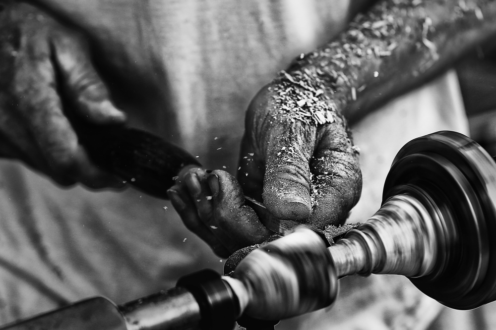 Le Tourneur sur bois &quot; Wood Turning&quot; von Manu Allicot