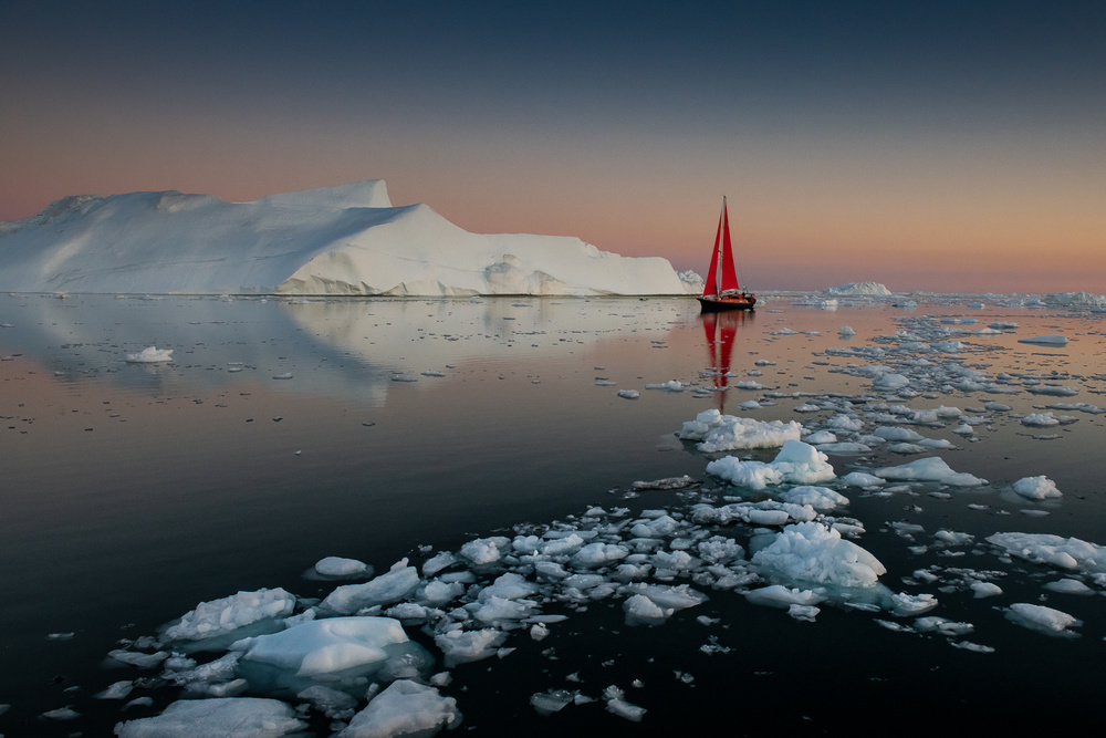 Summer night in Greenland von Marc Pelissier