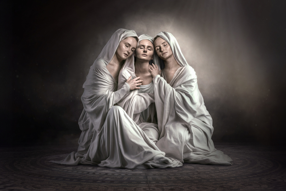 HolySisters von Marcel Egger