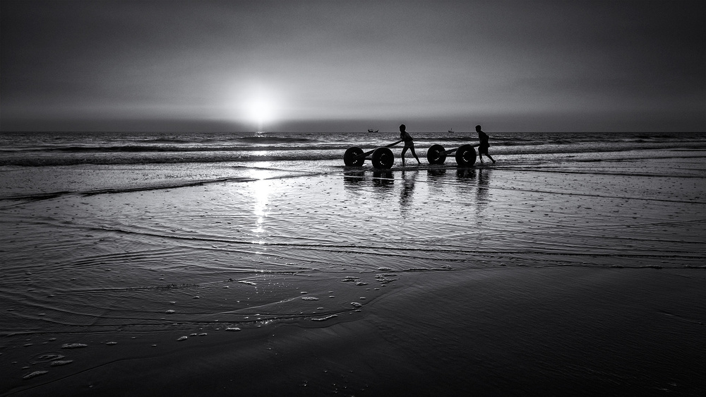 Fishermans kids von Marcel Rebro