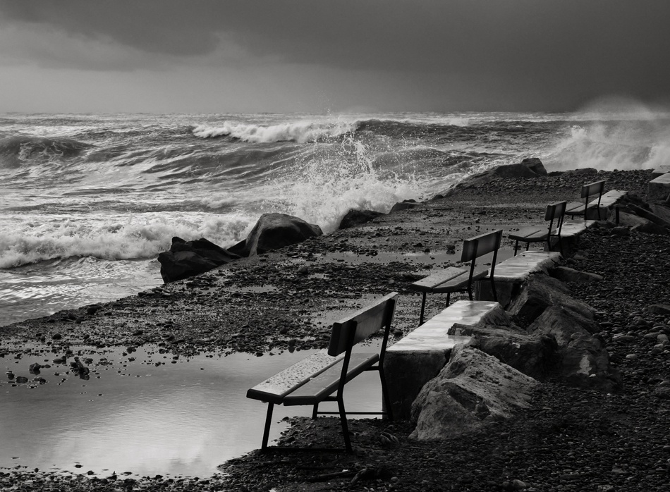 Empty benches von Marco Bianchetti