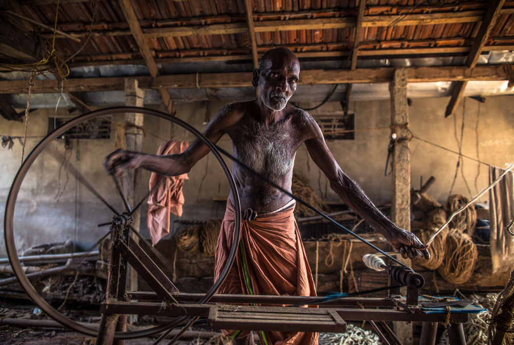 Coconut carpets maker von Marco Tagliarino