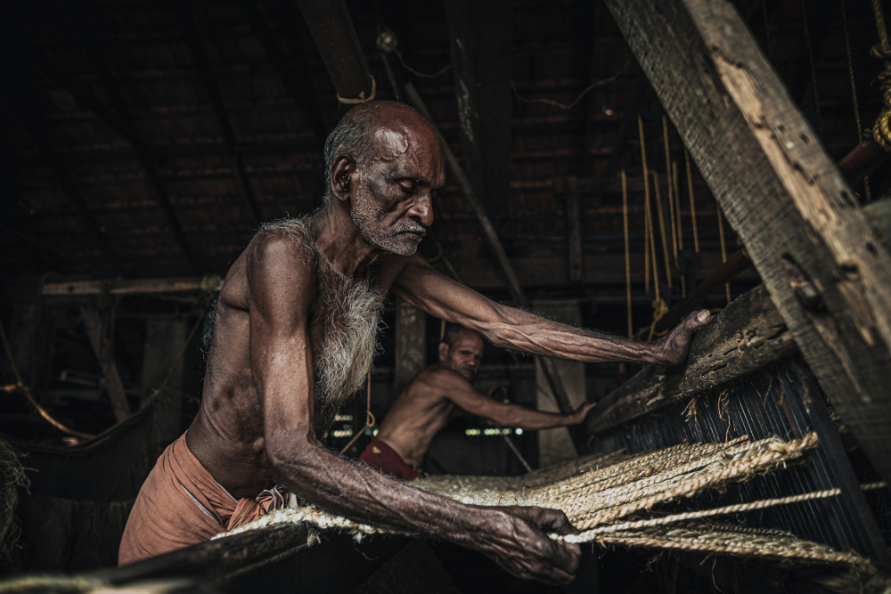 Coconut carpet makers von Marco Tagliarino