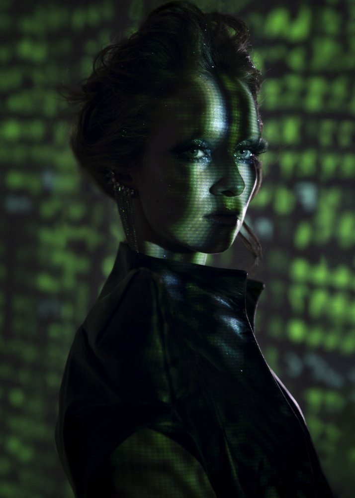 Cyber girl von Marina Anghileri