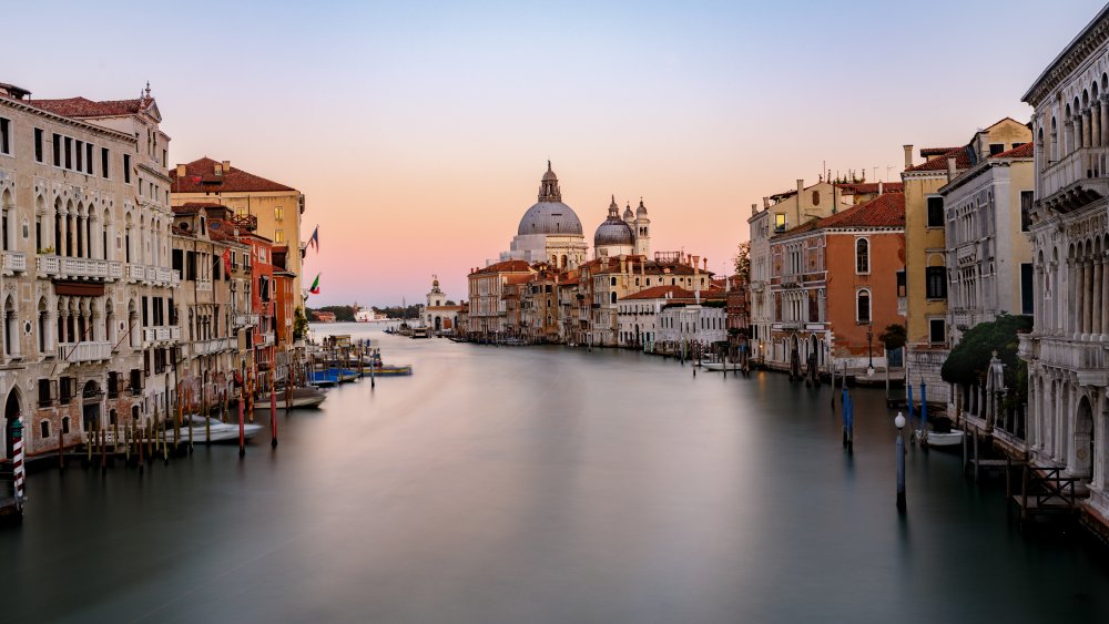 Canal Grande - sunset von Marnix Detollenaere