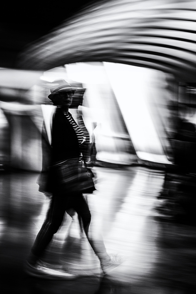 Woman with hat von Massimo Della Latta