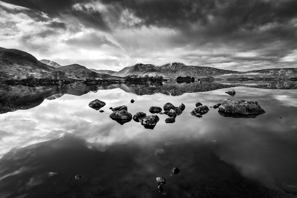 Lochan na h-Achlaise in Black in White #1 von Matt Anderson