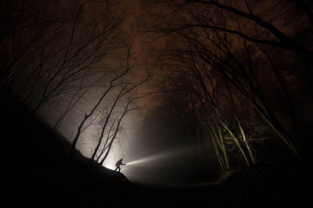 Night explorer von Matúš Lošonský