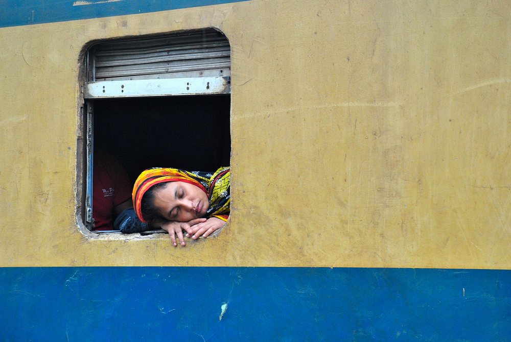 Sleeping on train von MD MAHABUB HOSSAIN KHAN