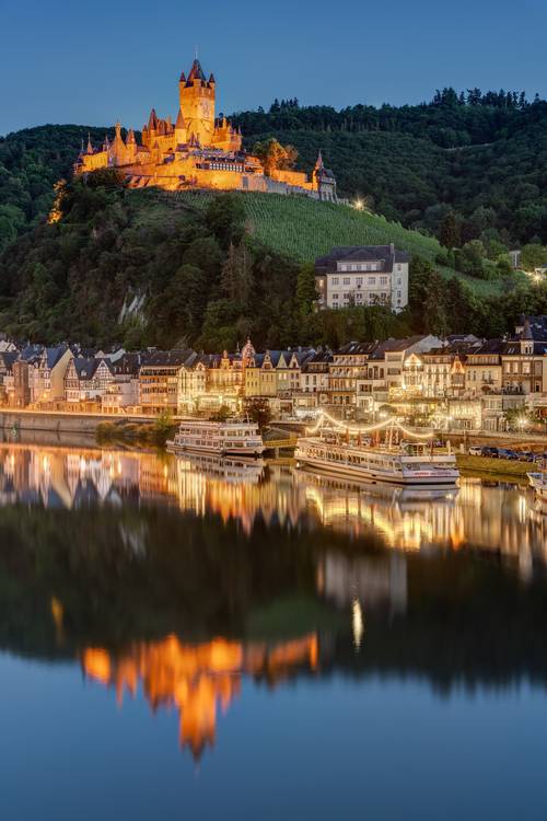 Cochem am Abend von Michael Valjak