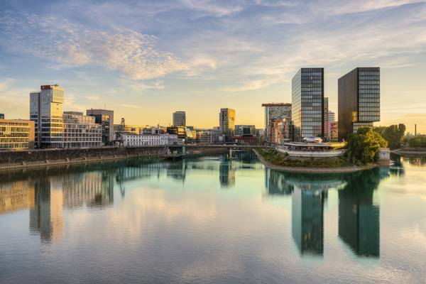 Düsseldorf Medienhafen von Michael Valjak