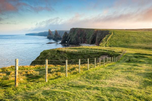 Duncansby Stacks in Schottland von Michael Valjak