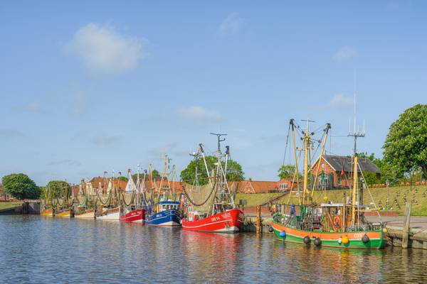 Greetsiel Krabbenkutter von Michael Valjak