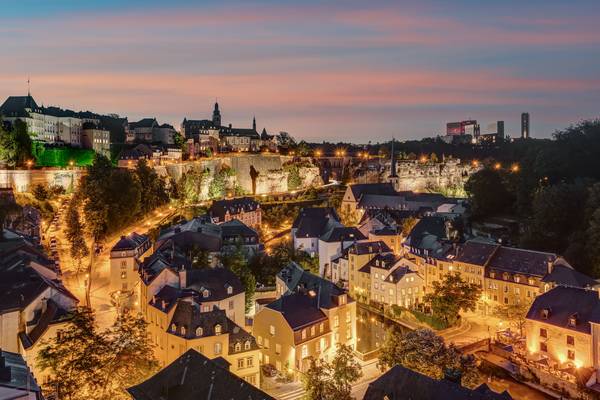 Luxemburg bei Nacht von Michael Valjak