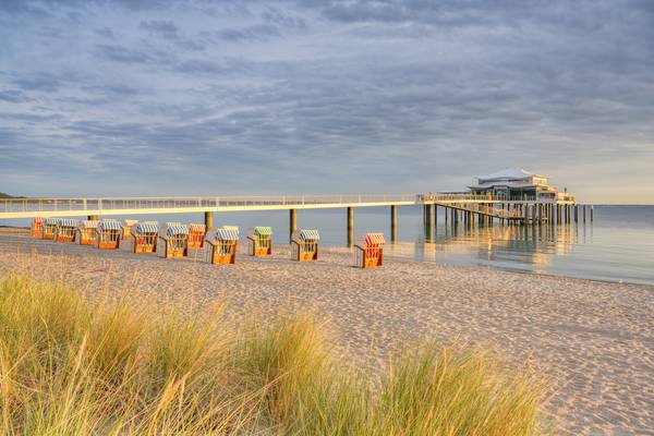 Morgensonne am Timmendorfer Strand von Michael Valjak