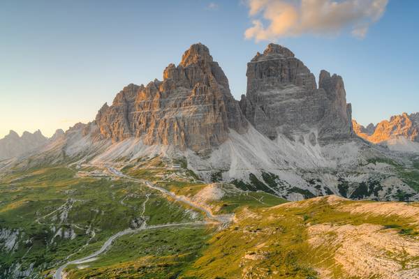 Südseite der Drei Zinnen in Südtirol von Michael Valjak