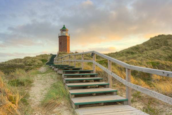 Sylt Quermarkenfeuer in Kampen bei Sonnenuntergang von Michael Valjak