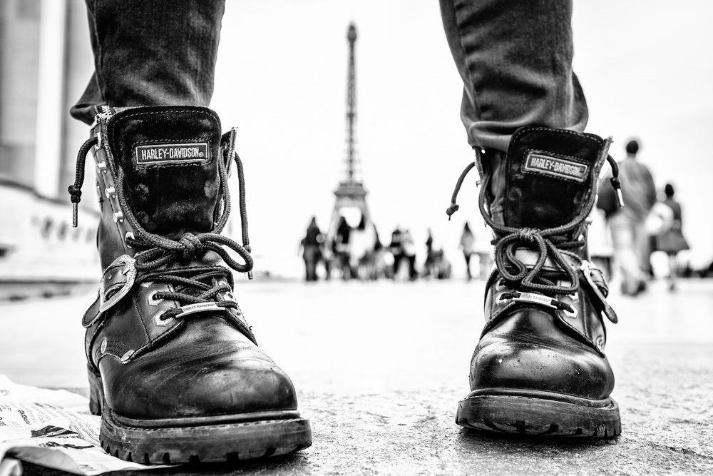 Biker Boots in Paris von Mike Franks